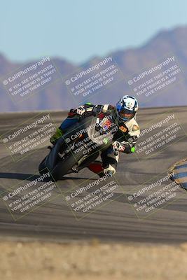 media/Dec-10-2023-SoCal Trackdays (Sun) [[0ce70f5433]]/Turn 12 (2pm)/